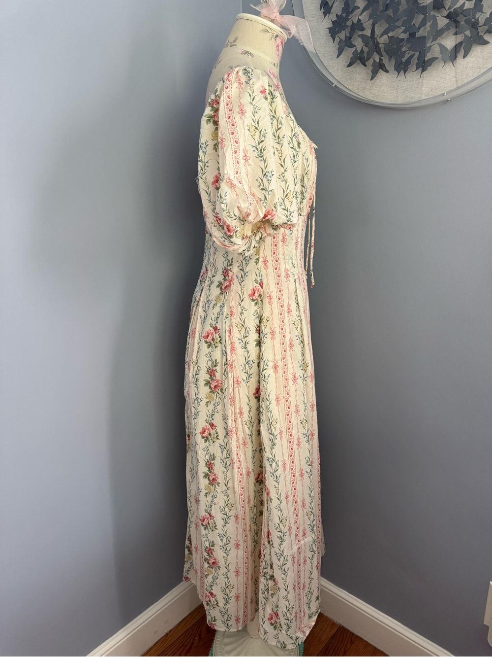 Storia Cream Floral Puff-Sleeve Maxi Dress with Pink Rose Print - Picture 6 of 15